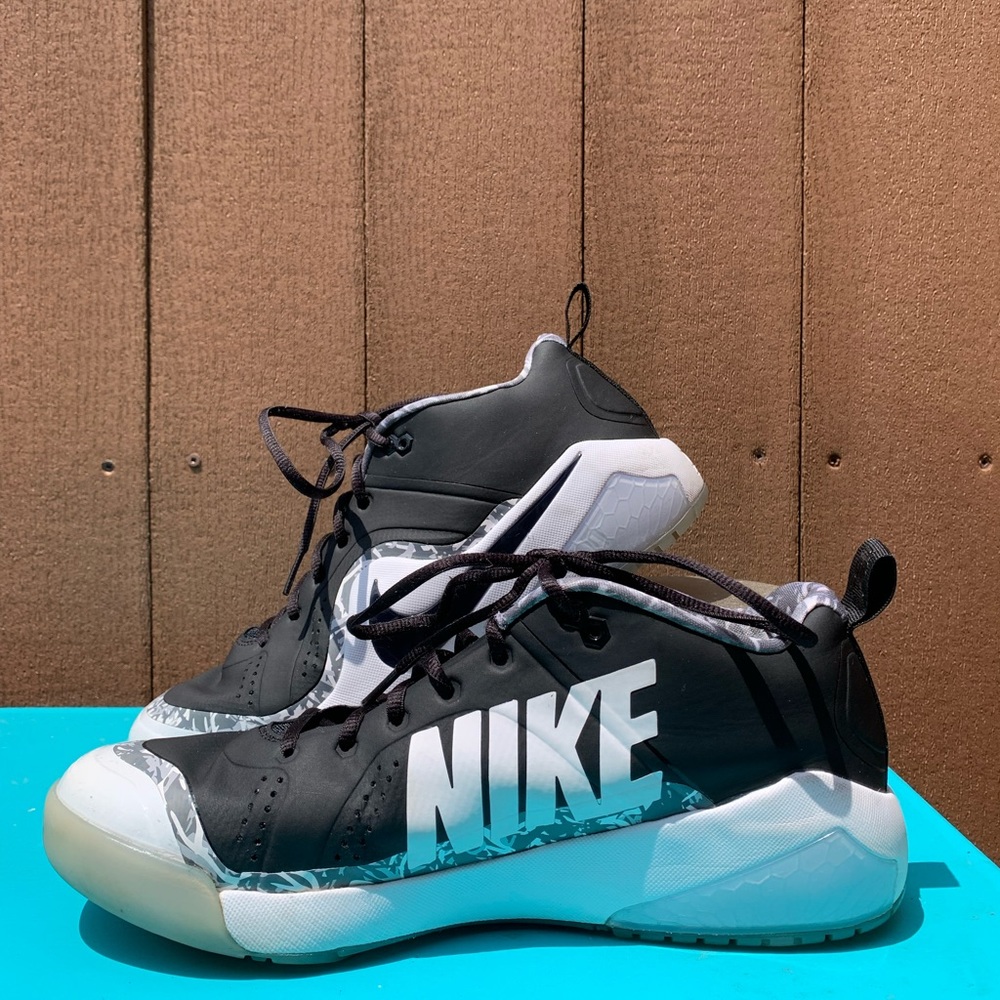 Nike Black and White Men's Sneakers